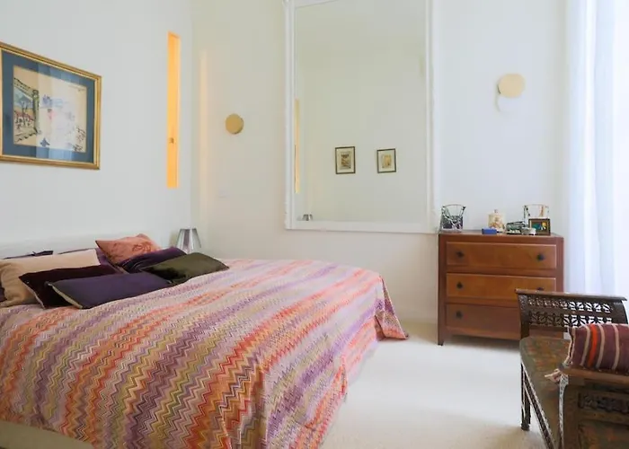 Chic Flat Place Des Vosges Daire Paris