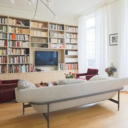 Chic Flat Place Des Vosges